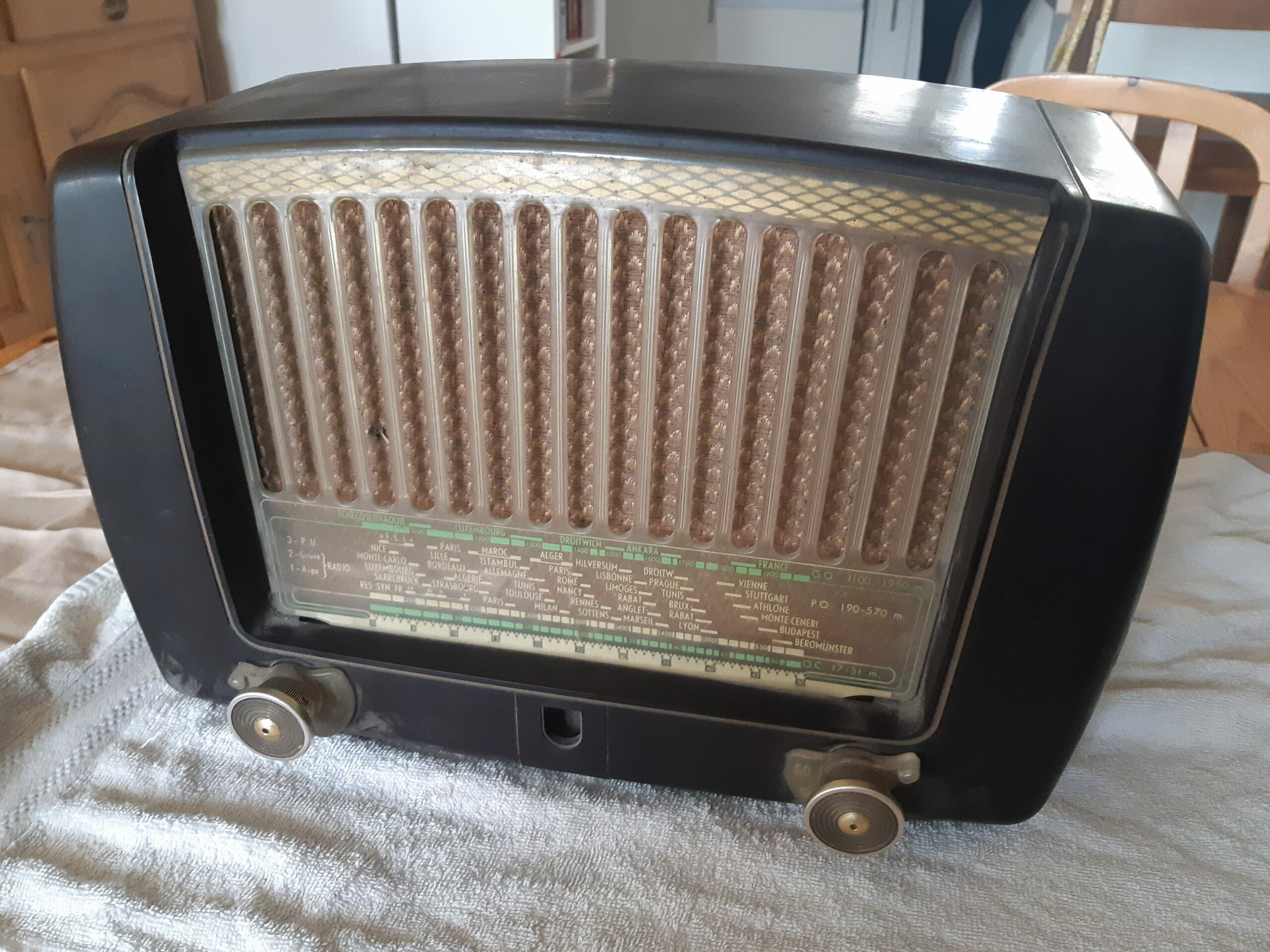 TSF Philips BF 311 A avant sa restauration